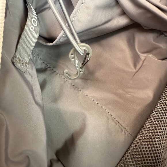 Athleta Excursion Waistbag Abalone Grey OS - Picture 14 of 14